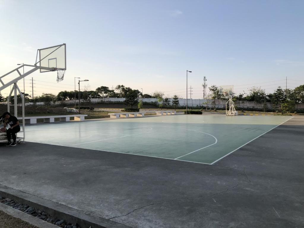 Smdc Tagaytay Taal Lake Condo Cook Netflix No Balcony No Free Parking Tagaytay City Exterior photo
