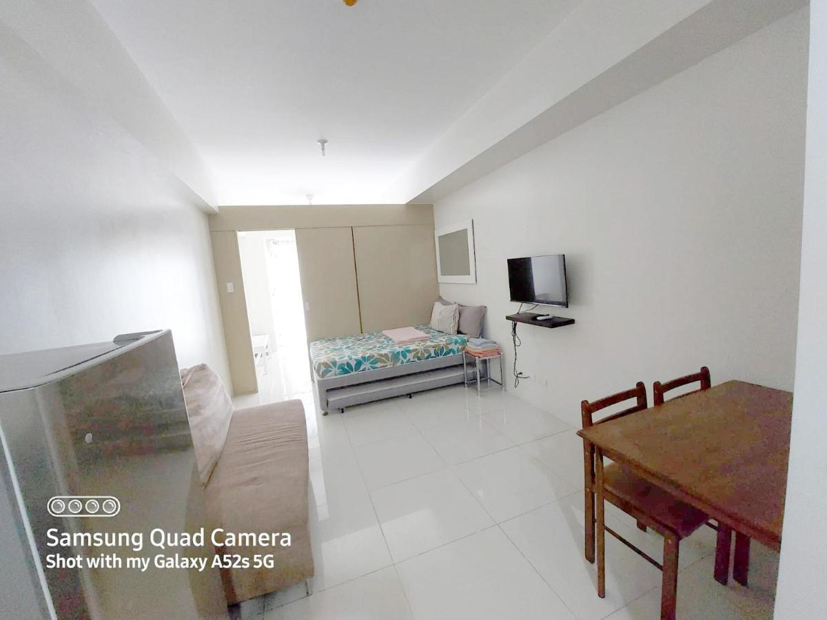 Smdc Tagaytay Taal Lake Condo Cook Netflix No Balcony No Free Parking Tagaytay City Exterior photo