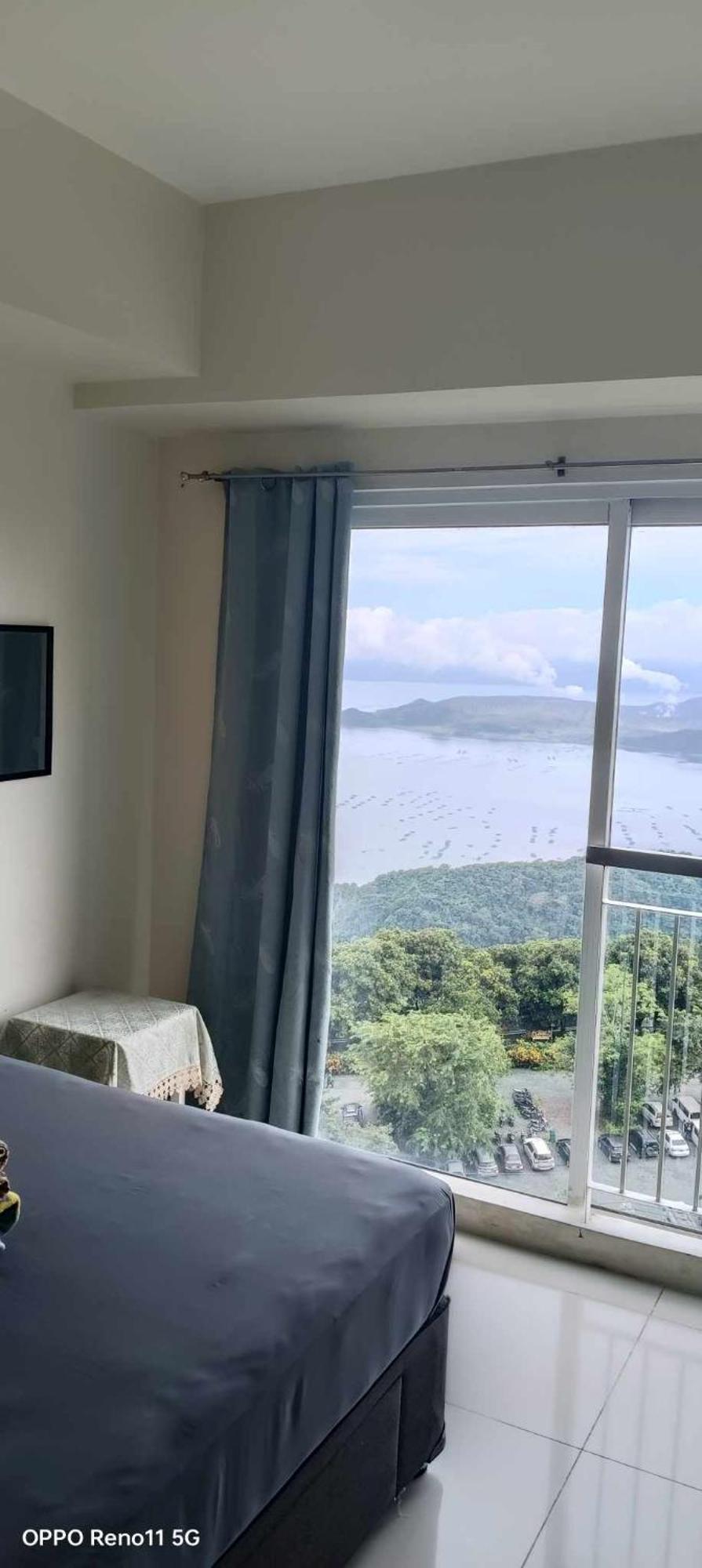 Smdc Tagaytay Taal Lake Condo Cook Netflix No Balcony No Free Parking Tagaytay City Exterior photo
