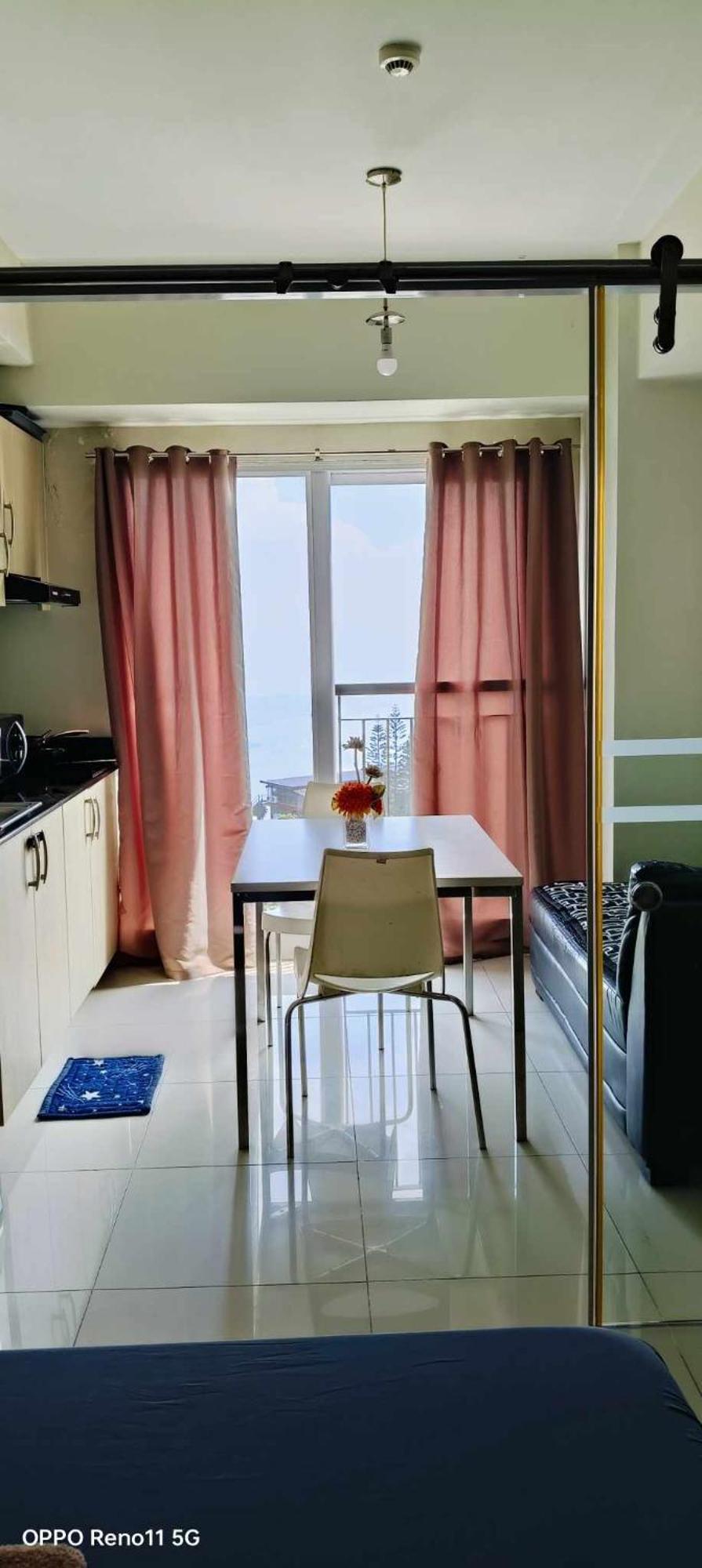 Smdc Tagaytay Taal Lake Condo Cook Netflix No Balcony No Free Parking Tagaytay City Exterior photo