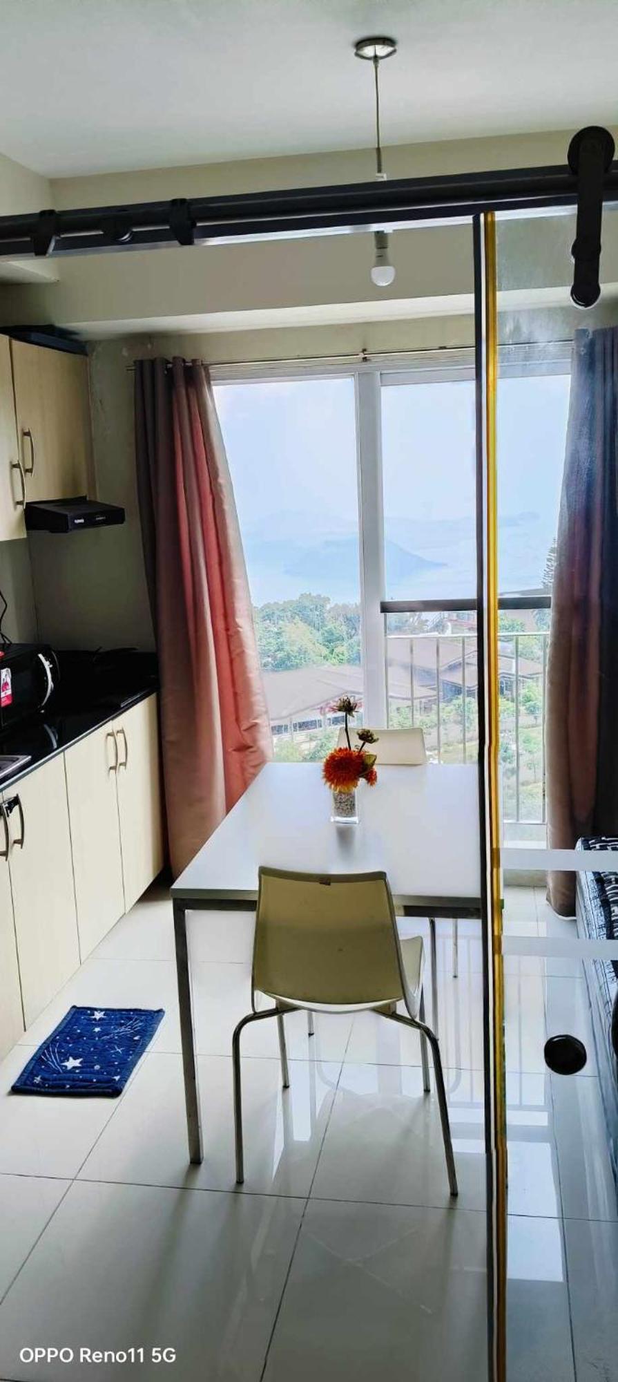 Smdc Tagaytay Taal Lake Condo Cook Netflix No Balcony No Free Parking Tagaytay City Exterior photo